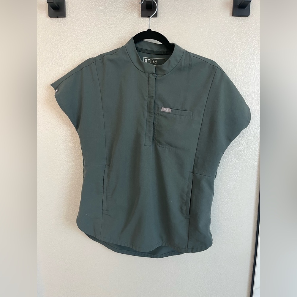 Figs Women’s Bonsai Montex - Mock Neck Scrub Top